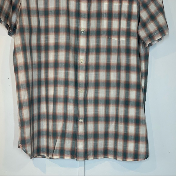 Vince Shadow Plaid Short Sleeve Shirt in Off White/Palisades Blue - Picture 6 of 14